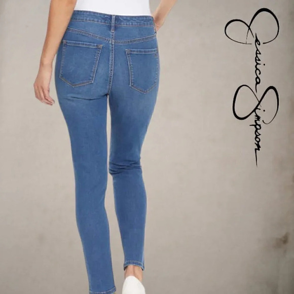 Jessica Simpson | Ladies' Skinny Jean | High Rise Slimming | Light Blue | NWOT - Picture 3 of 4